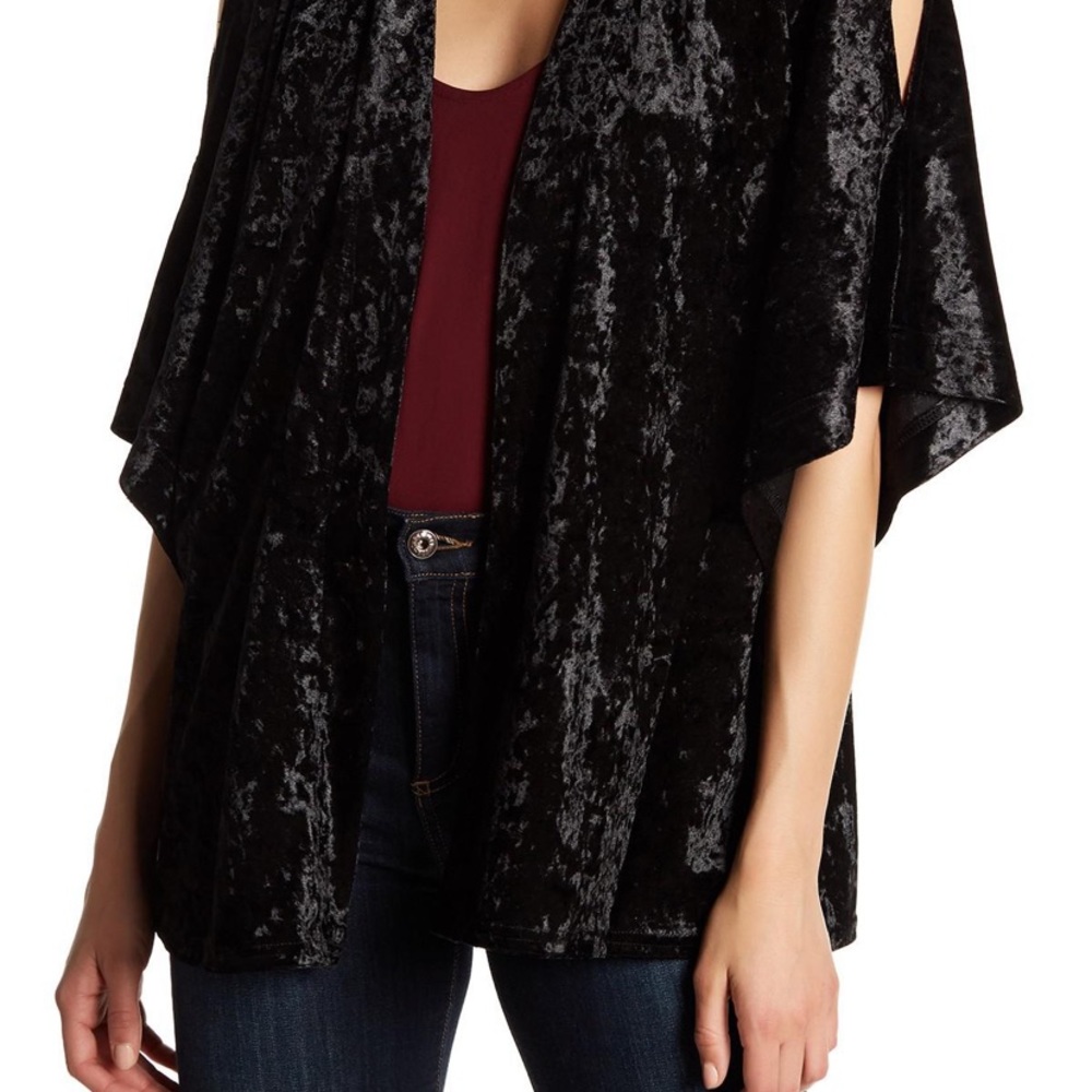 Crushed velvet black kimono